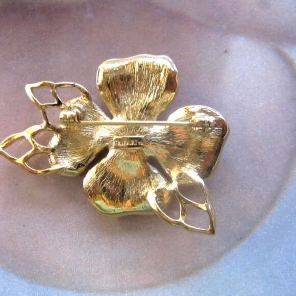 RARES VTG ESTATE SIGNED TRIFARI ENAMELED FLOWER 2" BROOCH EXCELLENT CONDITION - Picture 5 of 12